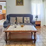 Dom wakacyjny Mirjana By Interhome *